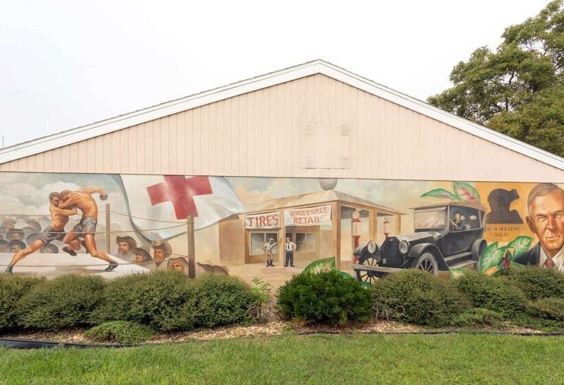 فندق Ramada By Wyndham Lake Placid