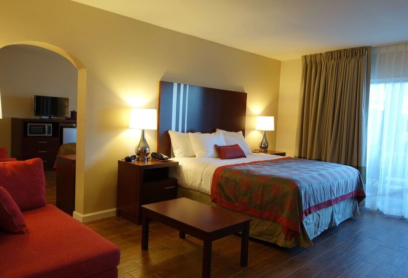 Hotel Ramada By Wyndham Sacramento