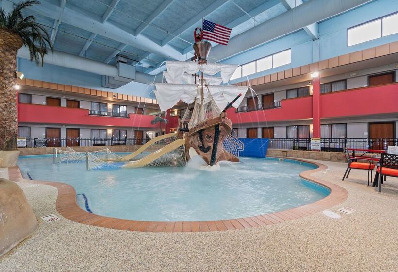 호텔 Ramada By Wyndham Sioux Falls Airport   Waterpark Resort & Event Center