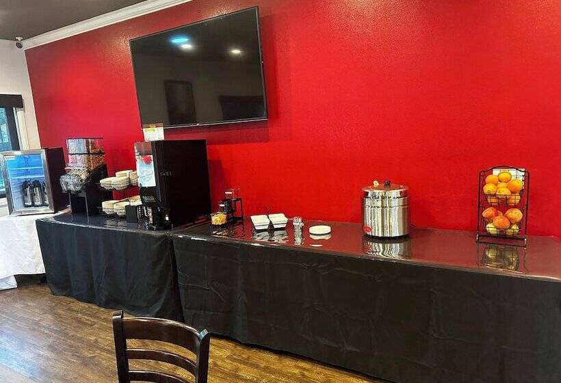 فندق Ramada By Wyndham Torrance