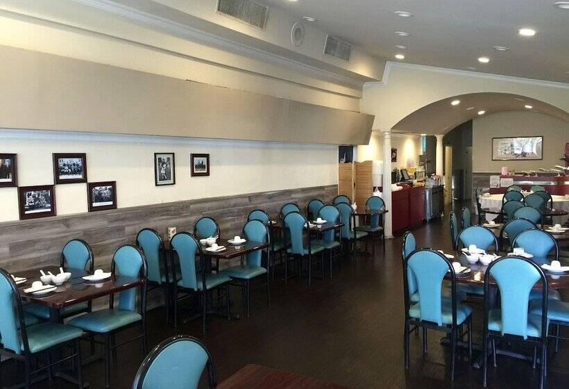 فندق Ramada By Wyndham Torrance