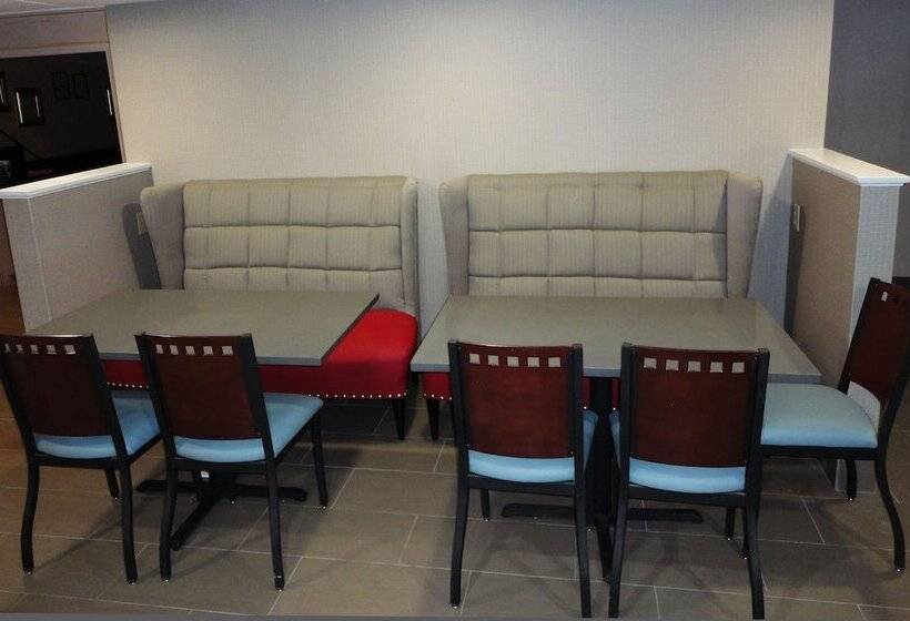 酒店 Ramada By Wyndham Tuscaloosa