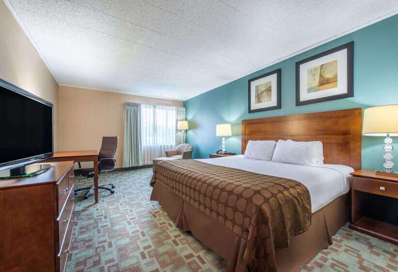 فندق Ramada By Wyndham Vineland Millville Area