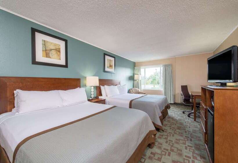 فندق Ramada By Wyndham Vineland Millville Area