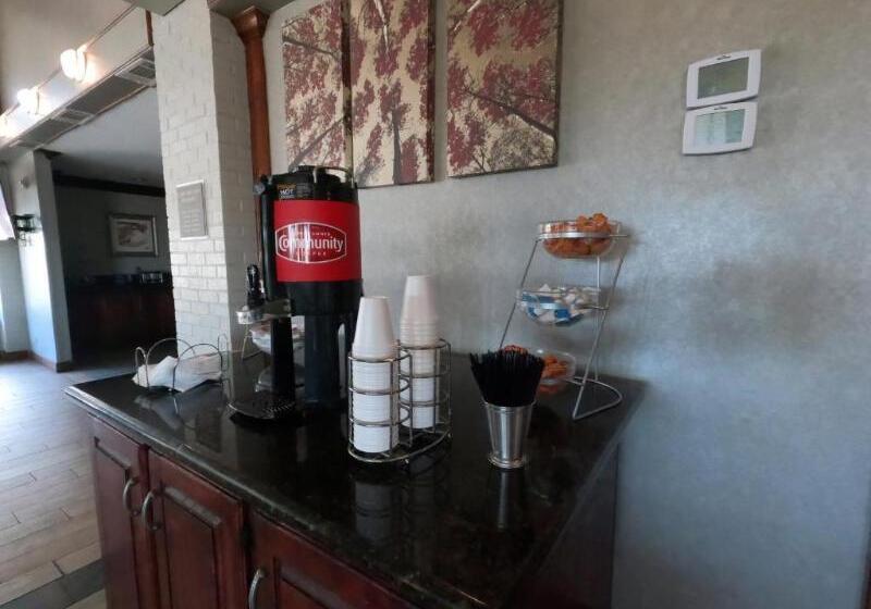 호텔 Red Roof Inn & Suites Irving – Dfw Airport South