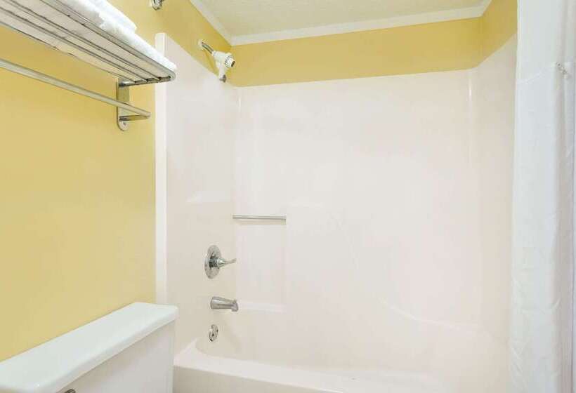 فندق Super 8 By Wyndham Cartersville