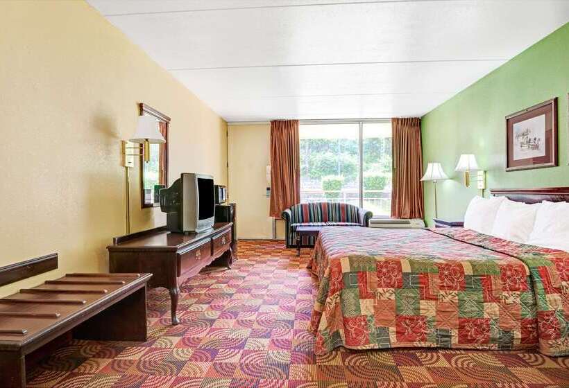 هتل Super 8 By Wyndham Nashville Near Downtown / I40