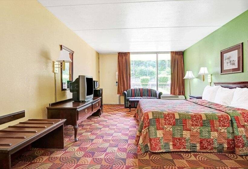 هتل Super 8 By Wyndham Nashville Near Downtown / I40