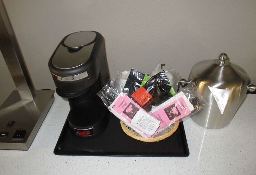 Surestay Plus Hotel By Best Western Point Richmond