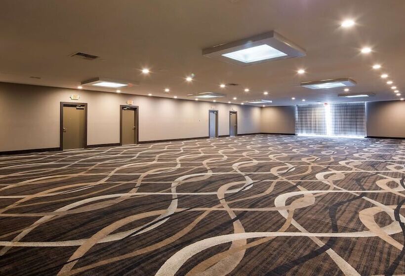 Surestay Plus Hotel By Best Western Point Richmond