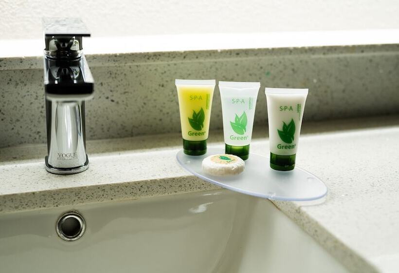 Surestay Plus Hotel By Best Western Point Richmond