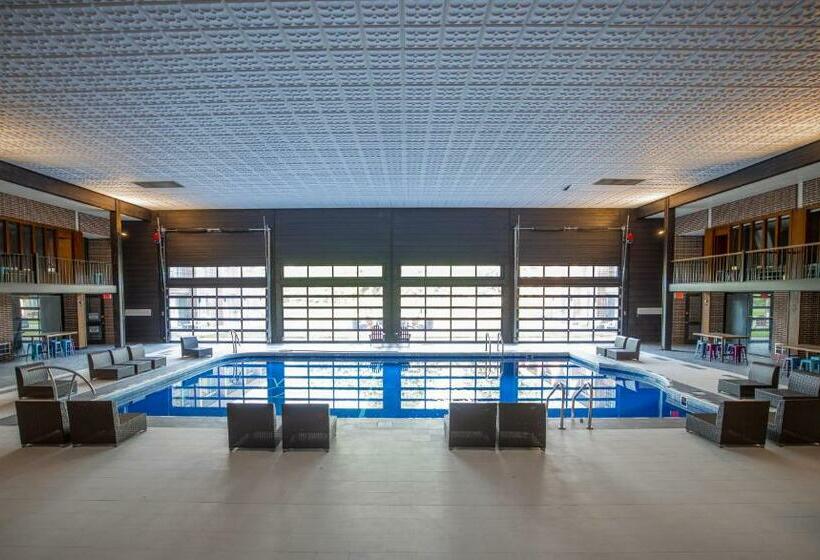 호텔 The Highlander