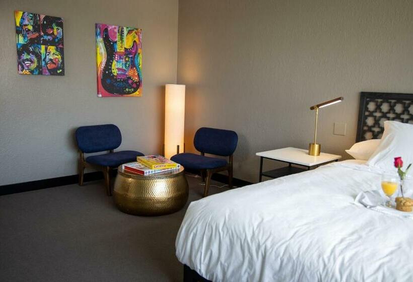 호텔 The Highlander