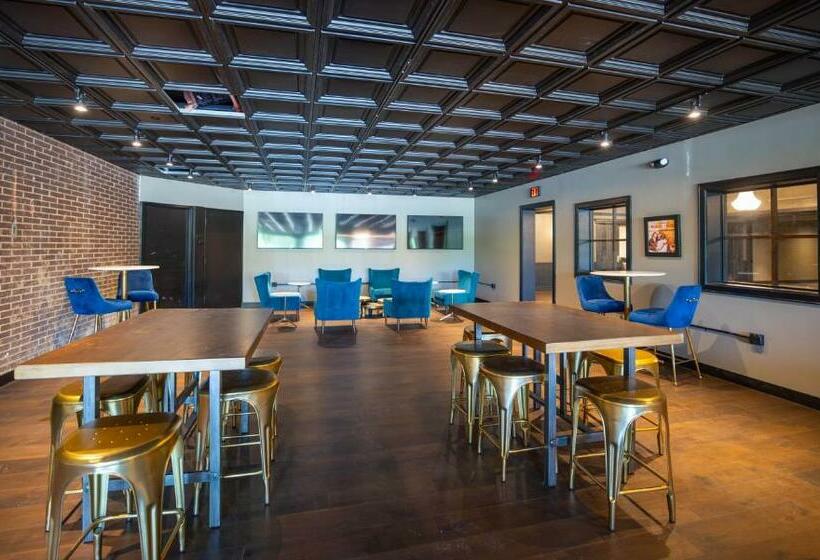 호텔 The Highlander