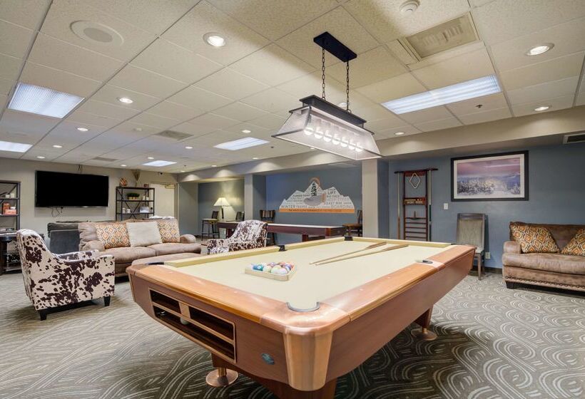 فندق The Pine Lodge On Whitefish River