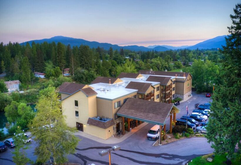 فندق The Pine Lodge On Whitefish River
