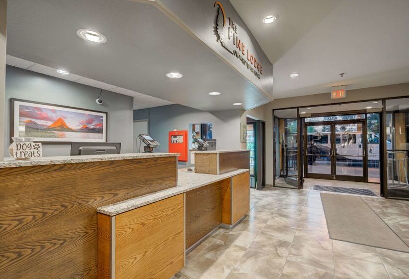 فندق The Pine Lodge On Whitefish River