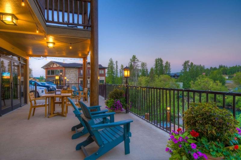 فندق The Pine Lodge On Whitefish River