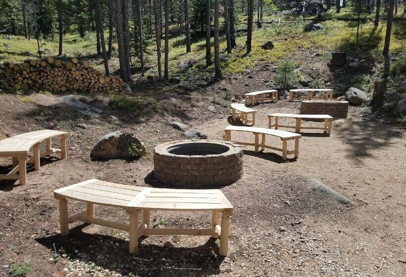 Отель Winter Park Mountain Lodge