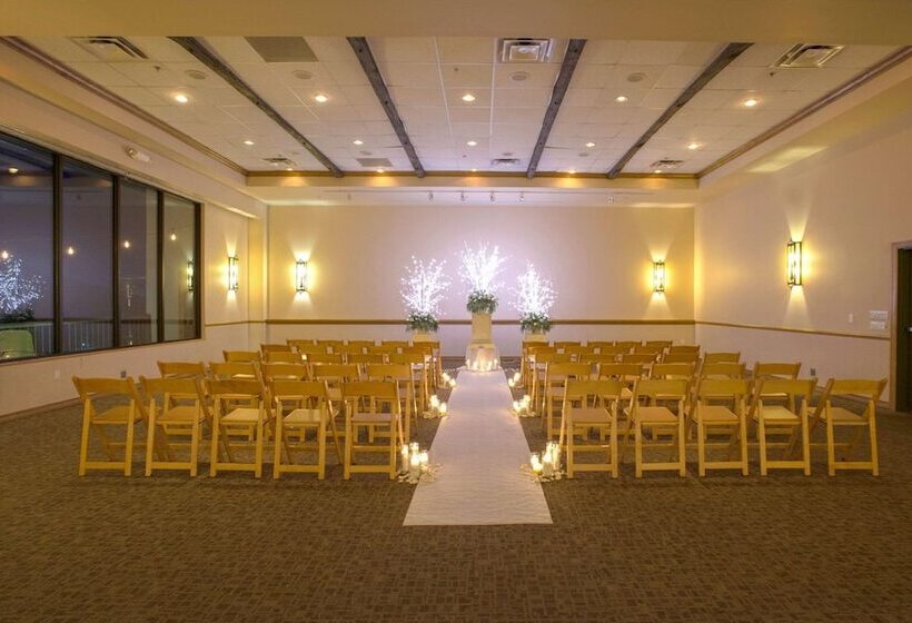 Отель Winter Park Mountain Lodge