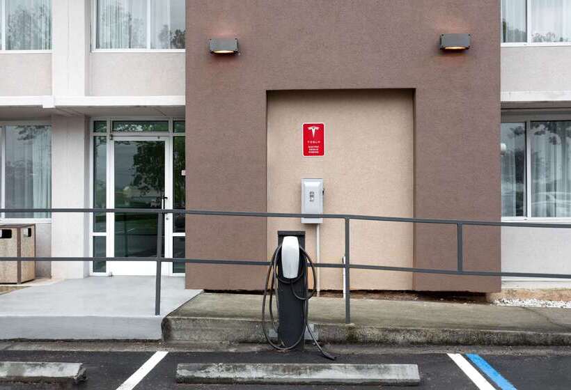 فندق Wyndham Garden Tallahassee Capitol Near Fsu