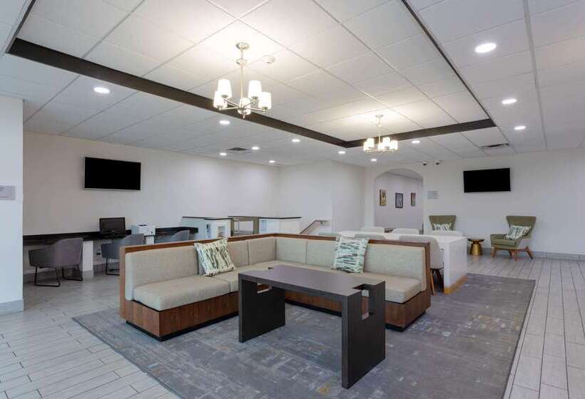 فندق Wyndham Garden Tallahassee Capitol Near Fsu