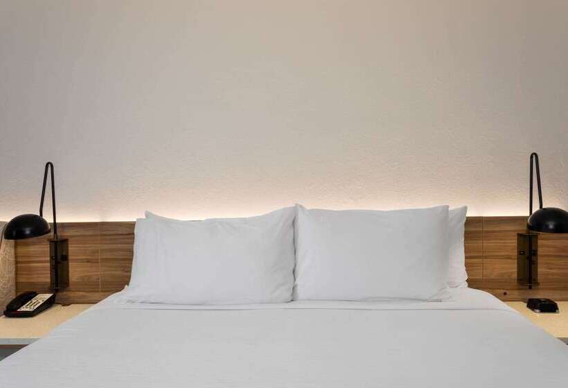 فندق Wyndham Garden Tallahassee Capitol Near Fsu