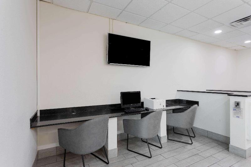 فندق Wyndham Garden Tallahassee Capitol Near Fsu