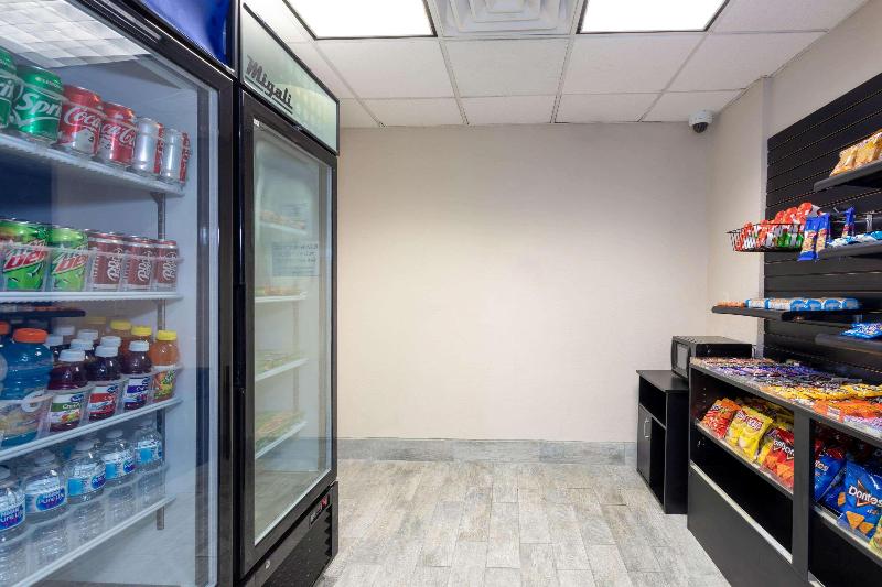 فندق Wyndham Garden Tallahassee Capitol Near Fsu