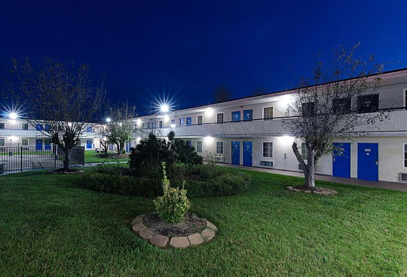 Motel 6 Staunton, Va