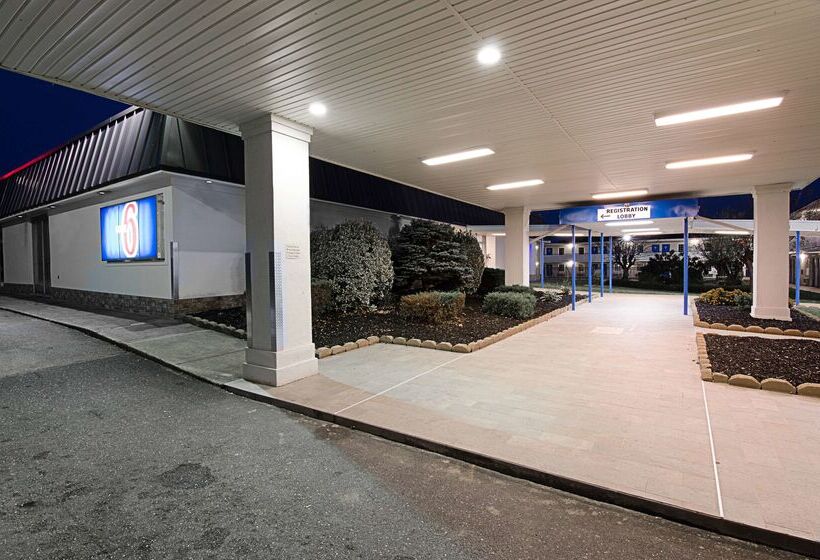 Motel 6 Staunton, Va