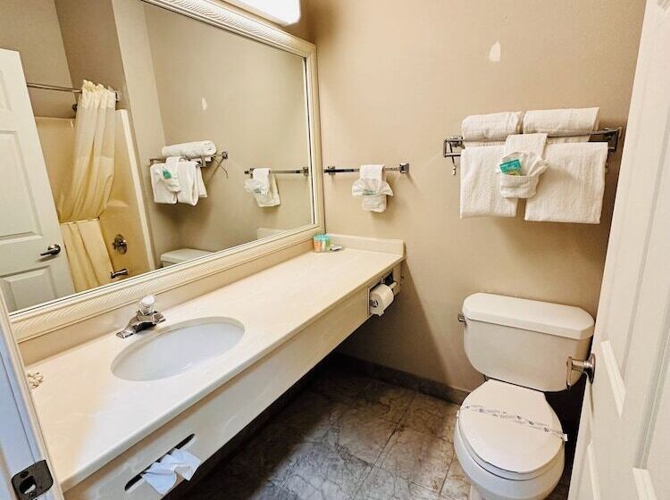 فندق Coratel Inn And Suites By Jasper Ocean Shores