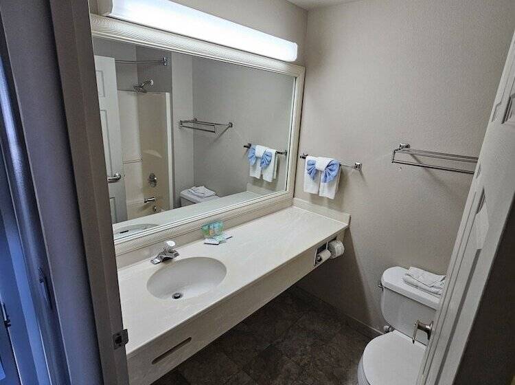 فندق Coratel Inn And Suites By Jasper Ocean Shores