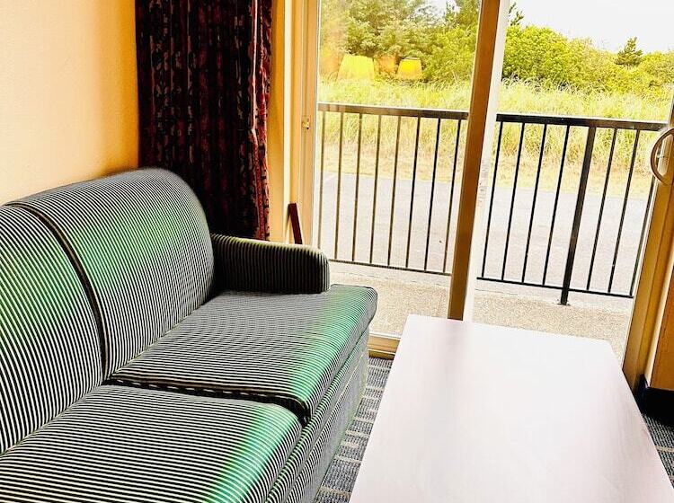 فندق Coratel Inn And Suites By Jasper Ocean Shores