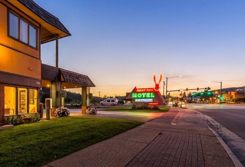 Rabbit Ears Motel