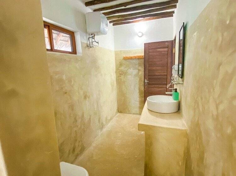 بنسيون Ananda Beach