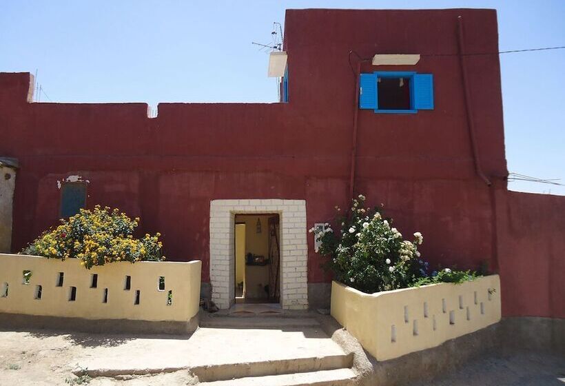 مسافرخانه Dar Atlas Ouadaker