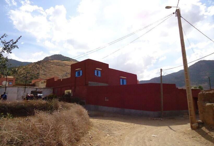 مسافرخانه Dar Atlas Ouadaker