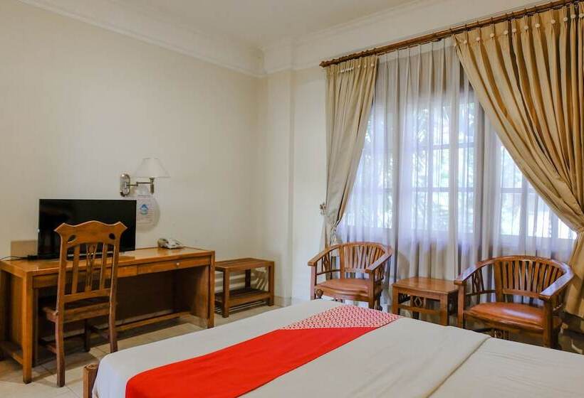 בית מלון כפרי Sarangan Permai By Oyo Rooms