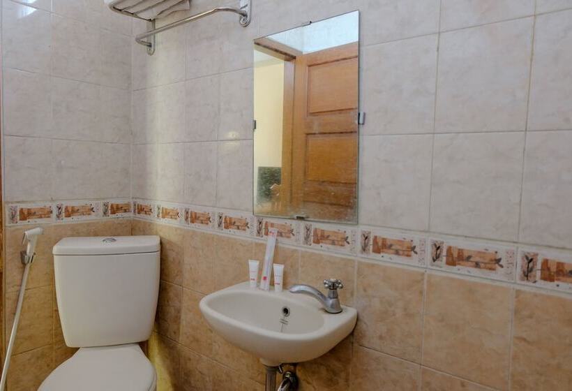 فندق Sarangan Permai By Oyo Rooms