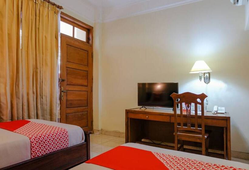 فندق Sarangan Permai By Oyo Rooms