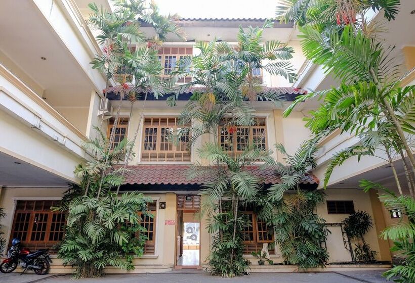 בית מלון כפרי Sarangan Permai By Oyo Rooms