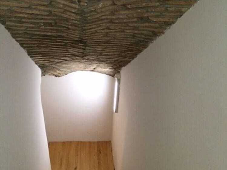 پانسیون City Wall House