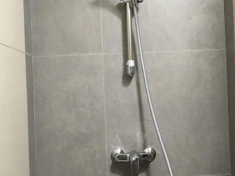 پانسیون City Wall House