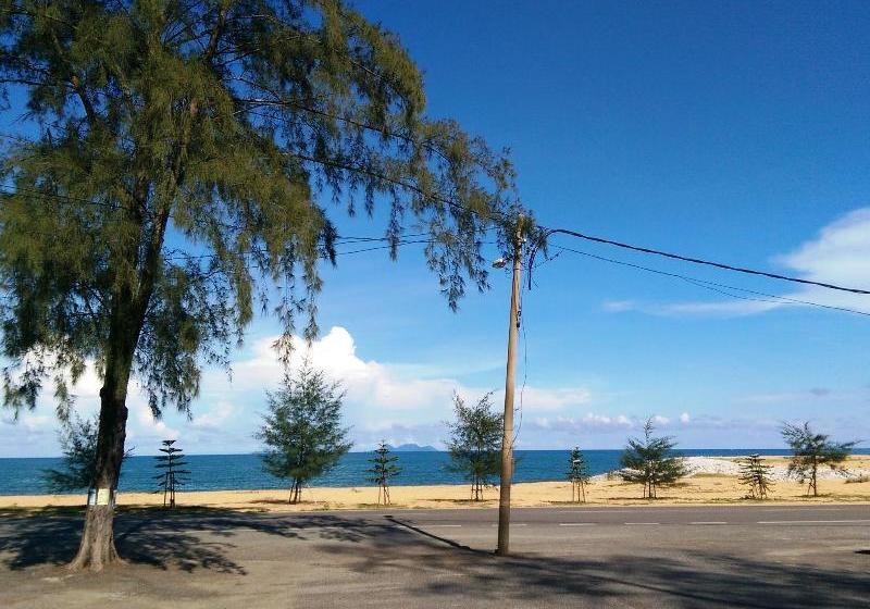 فندق Anggun Beach Guest House