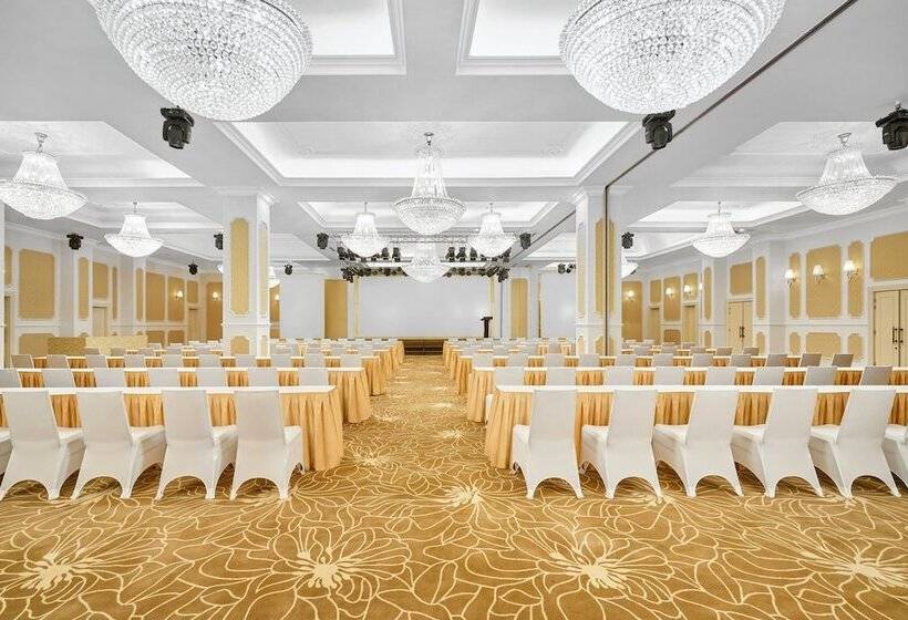 هتل Four Points By Sheraton Lang Son