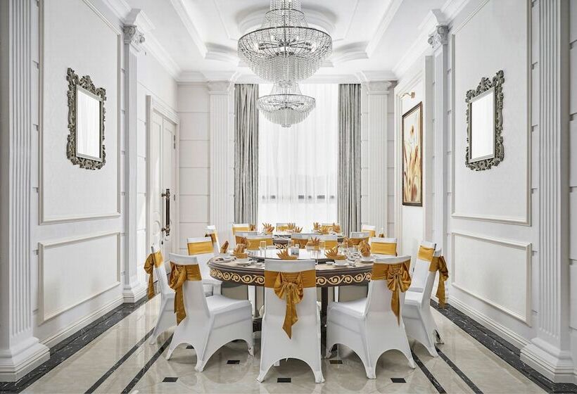 هتل Four Points By Sheraton Lang Son