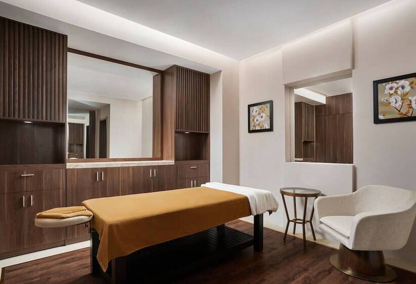 هتل Four Points By Sheraton Lang Son