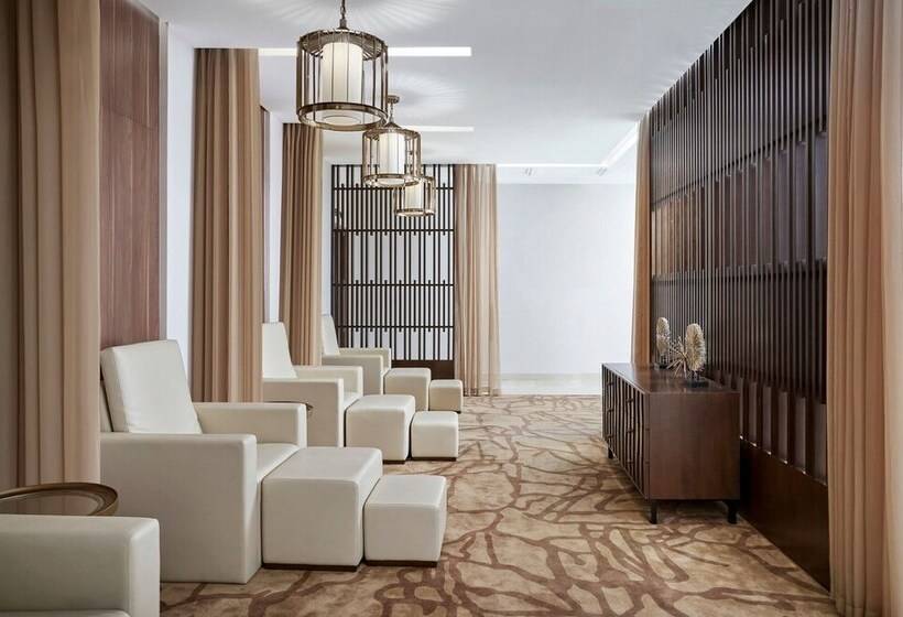 هتل Four Points By Sheraton Lang Son