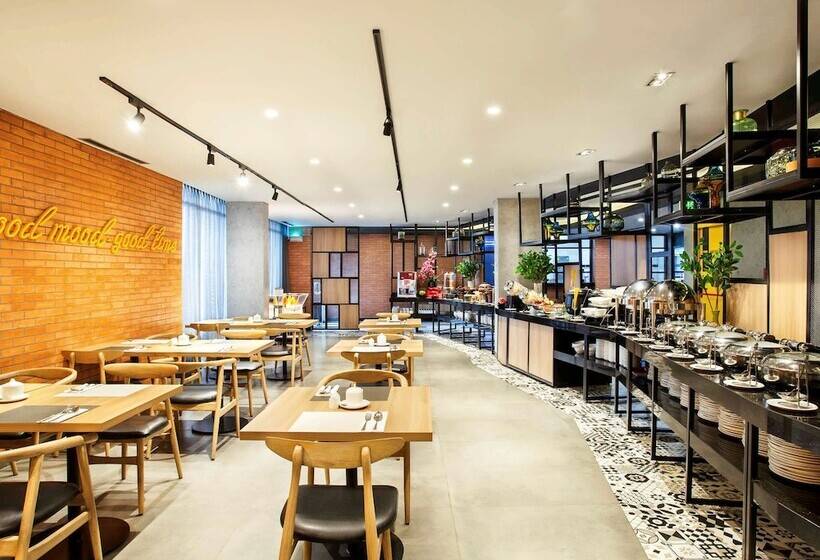 هتل Ibis Styles Bekasi Jatibening